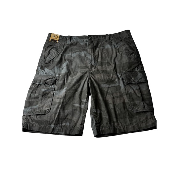 Roundtree & Yorke Other - Roundtree & Yorke Mens Washed Utility Cargo Shorts Camo Ripstop Grey Black 40